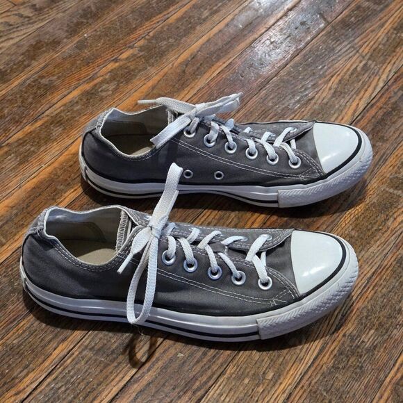 Unisex CONVERSE Low Top Canvas Sneakers Shoes Size 6M/8W - Picture 1 of 7